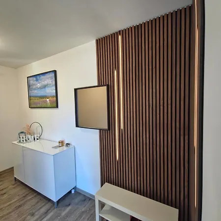 Pure46 Minimalistisches Design, Maximale Entspannung Im Hottub Appartement
